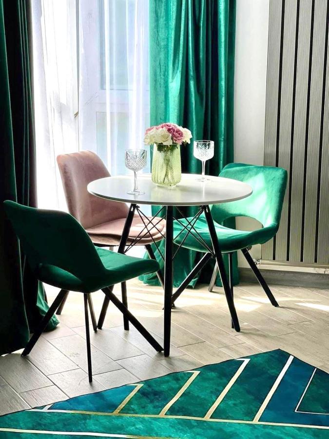 Nicolas By Alezzii Beach Apartament Studio นาโวดาริ ภายนอก รูปภาพ