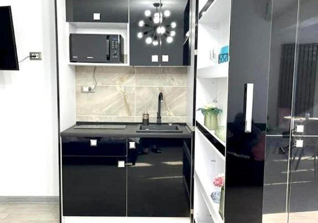 Nicolas By Alezzii Beach Apartament Studio นาโวดาริ ภายนอก รูปภาพ