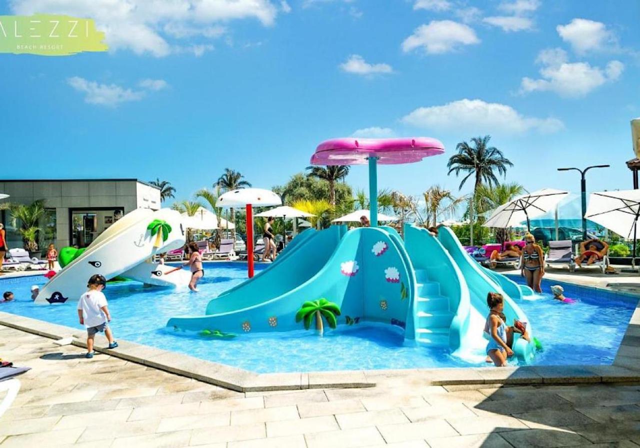 Nicolas By Alezzii Beach Apartament Studio นาโวดาริ ภายนอก รูปภาพ